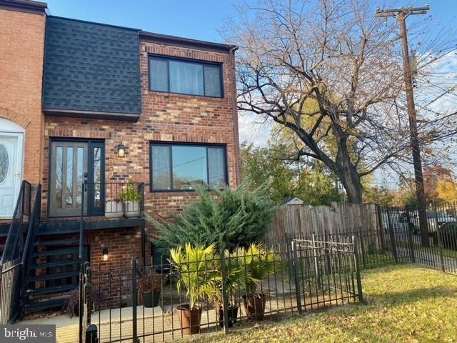 4601 6th Street Se - Photo 23