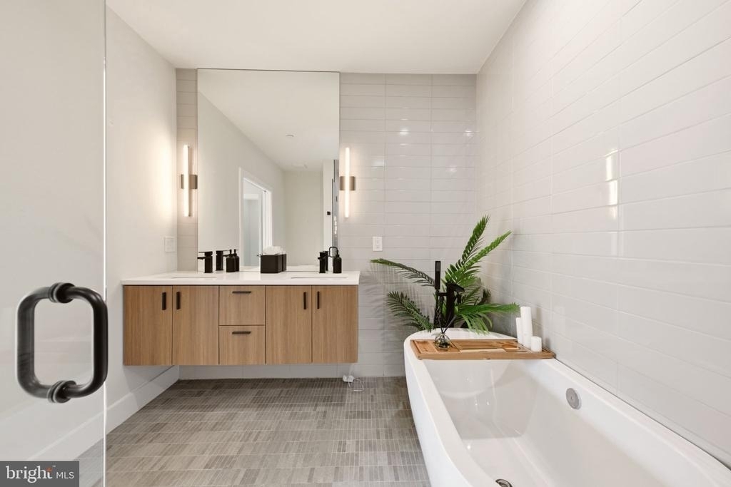 320 Webster Street Nw - Photo 9