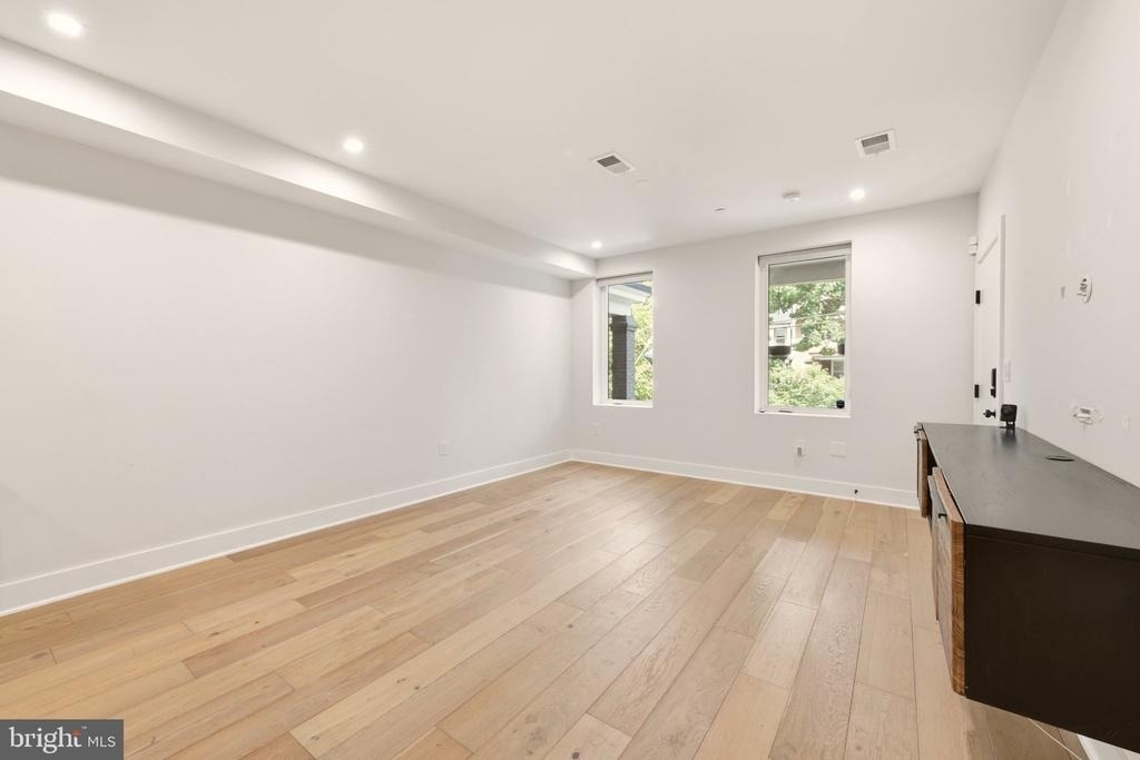 320 Webster Street Nw - Photo 16