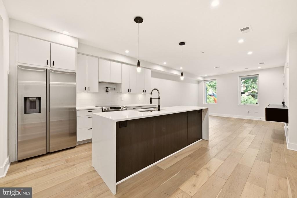 320 Webster Street Nw - Photo 3