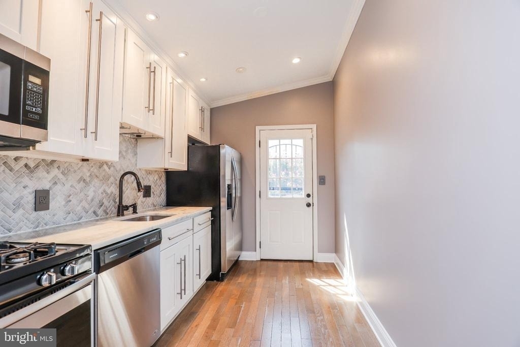 544 Newton Place Nw - Photo 4
