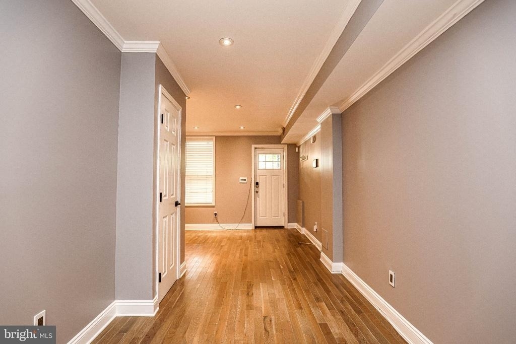 544 Newton Place Nw - Photo 2