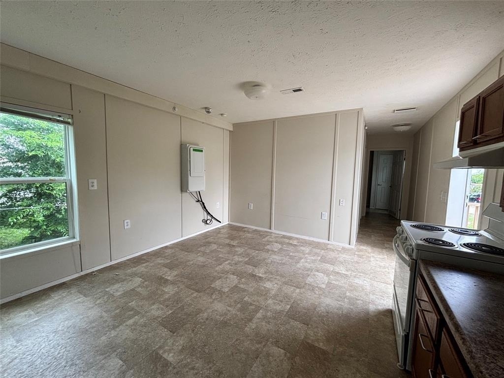 3616 W Nugent Ave - Photo 2