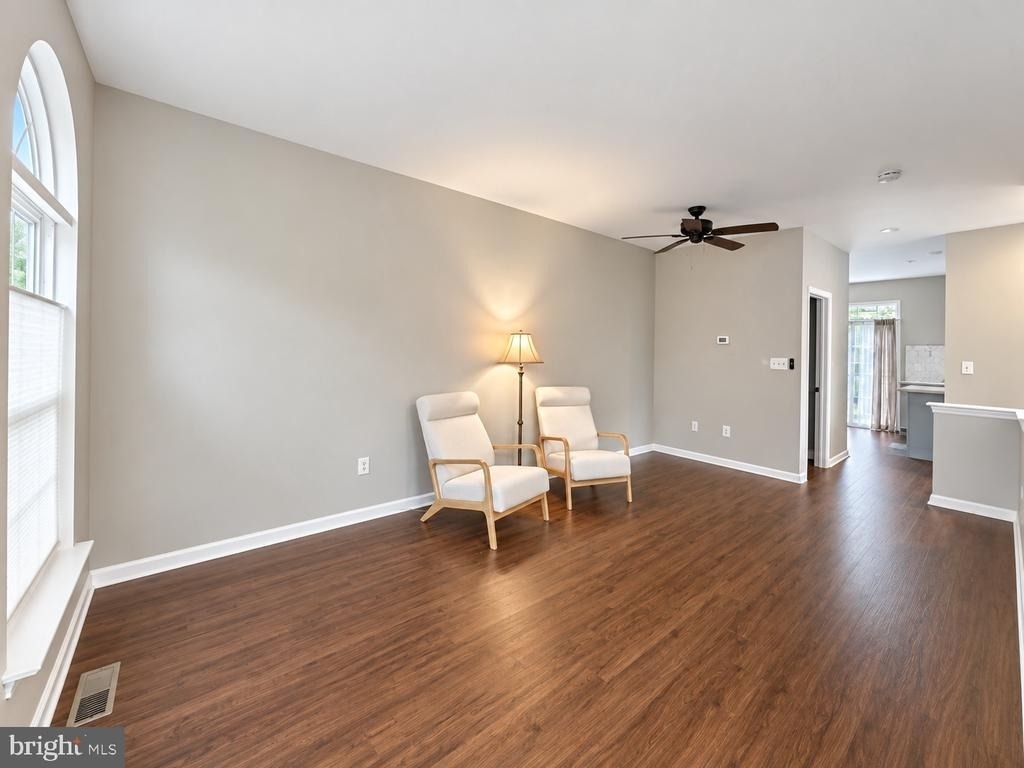 93 Danbury Street Sw - Photo 8