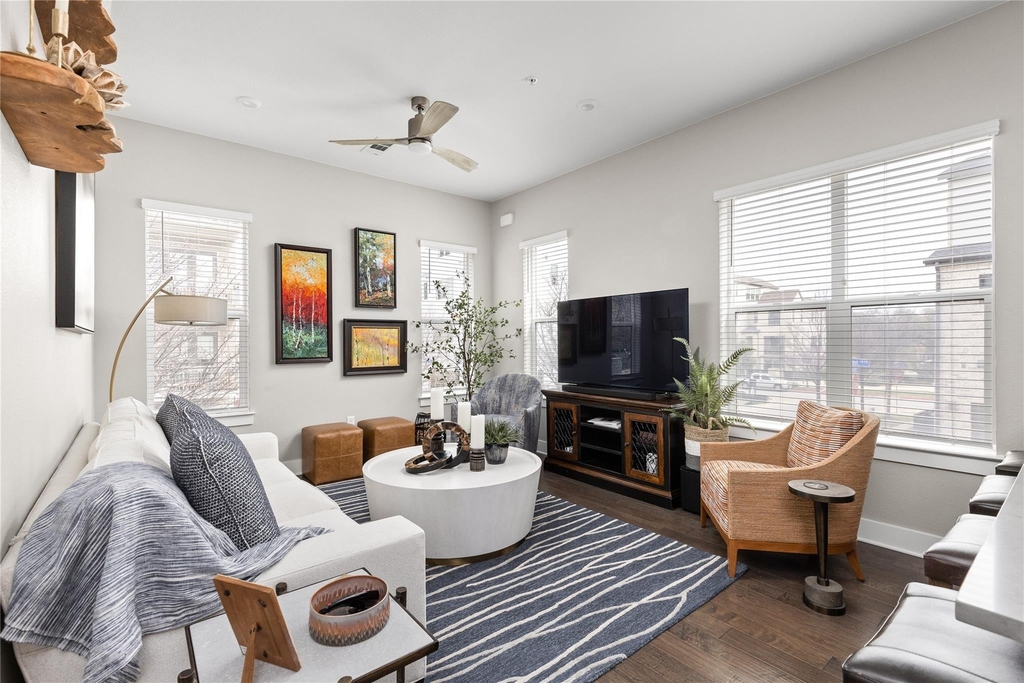 4325 Jackson Ave - Photo 17