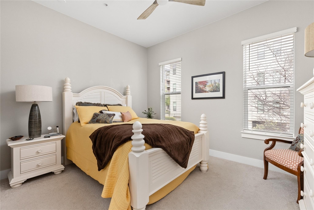 4325 Jackson Ave - Photo 19