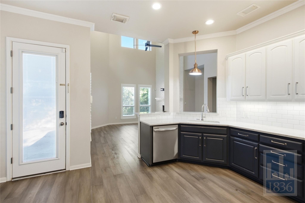6624 Nusser Ln - Photo 8