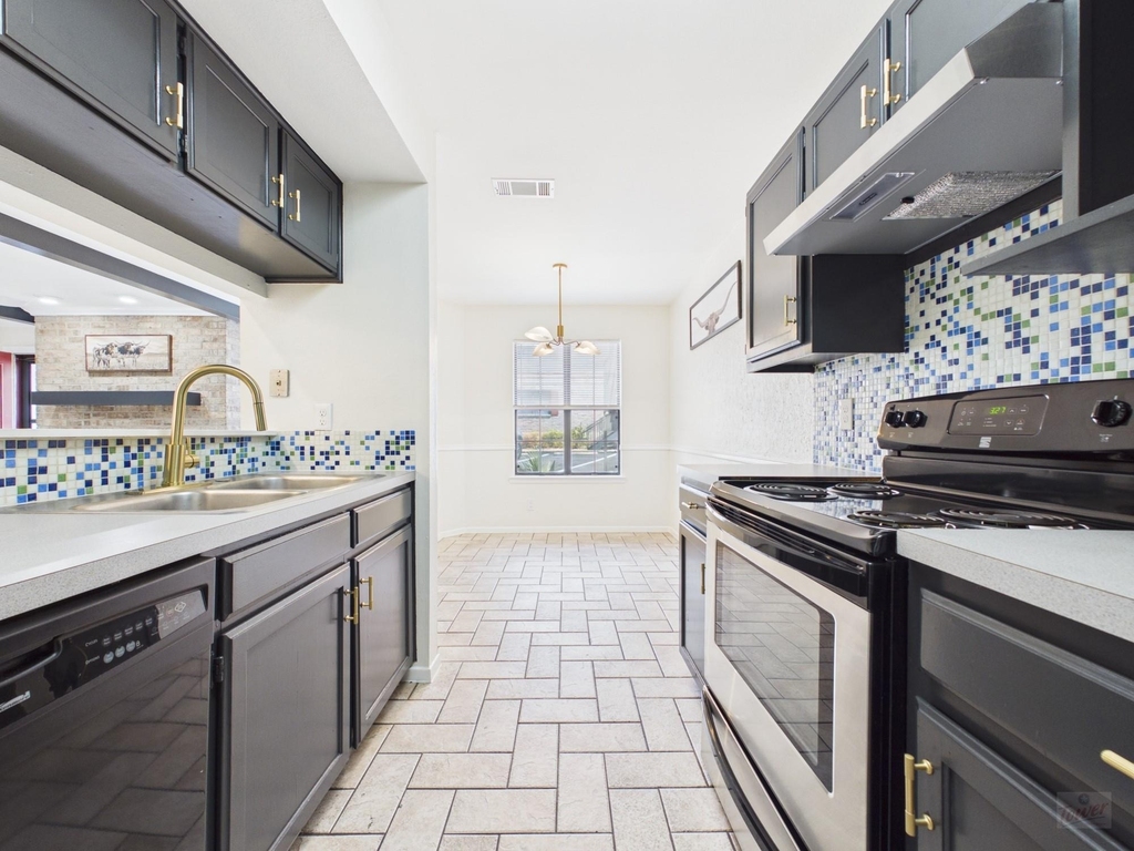 2907 Pearl St - Photo 6