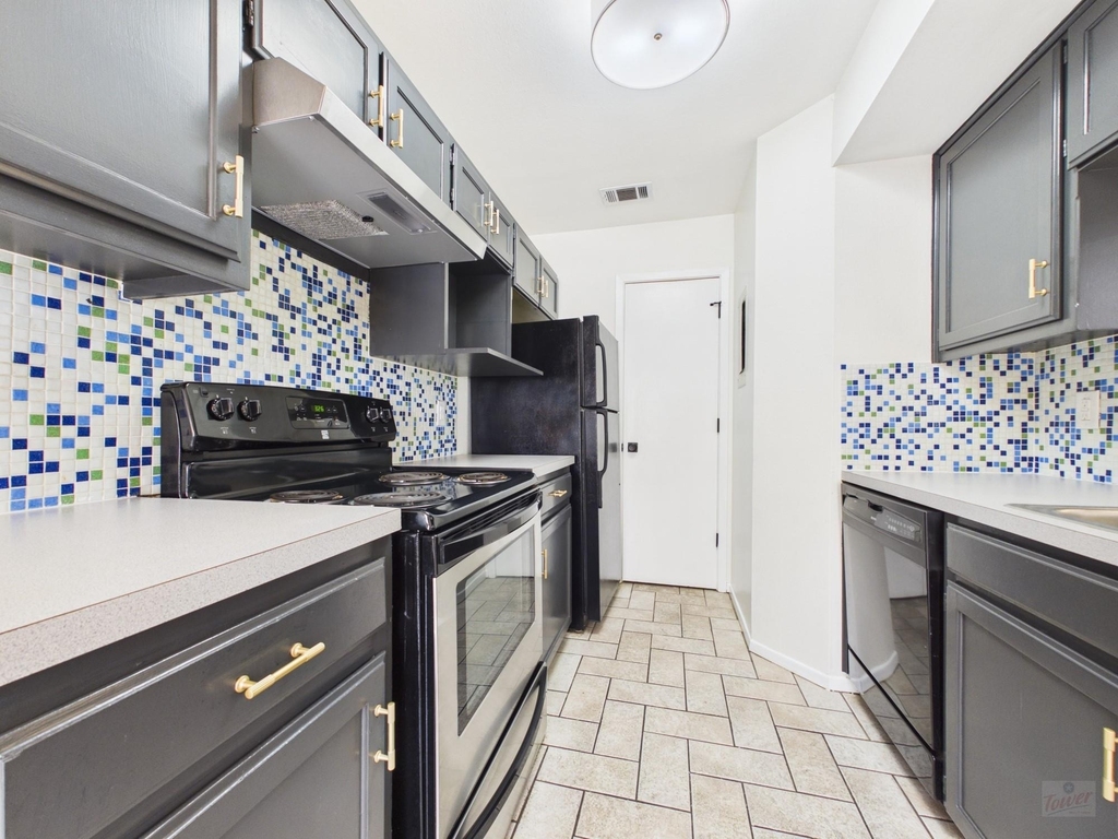 2907 Pearl St - Photo 4