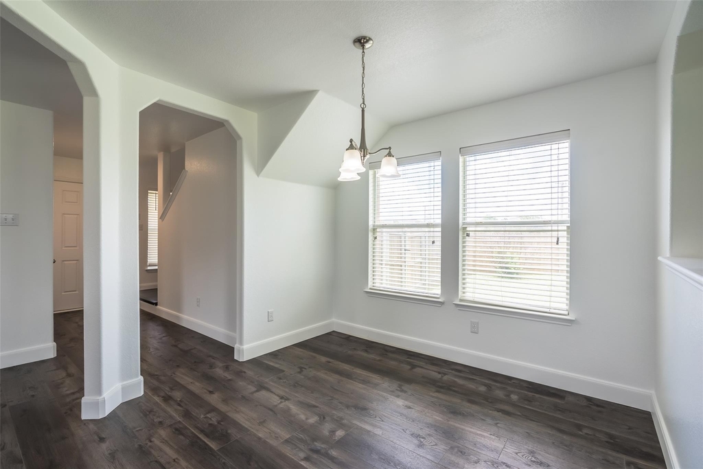 1013 Ranchero Rd - Photo 5