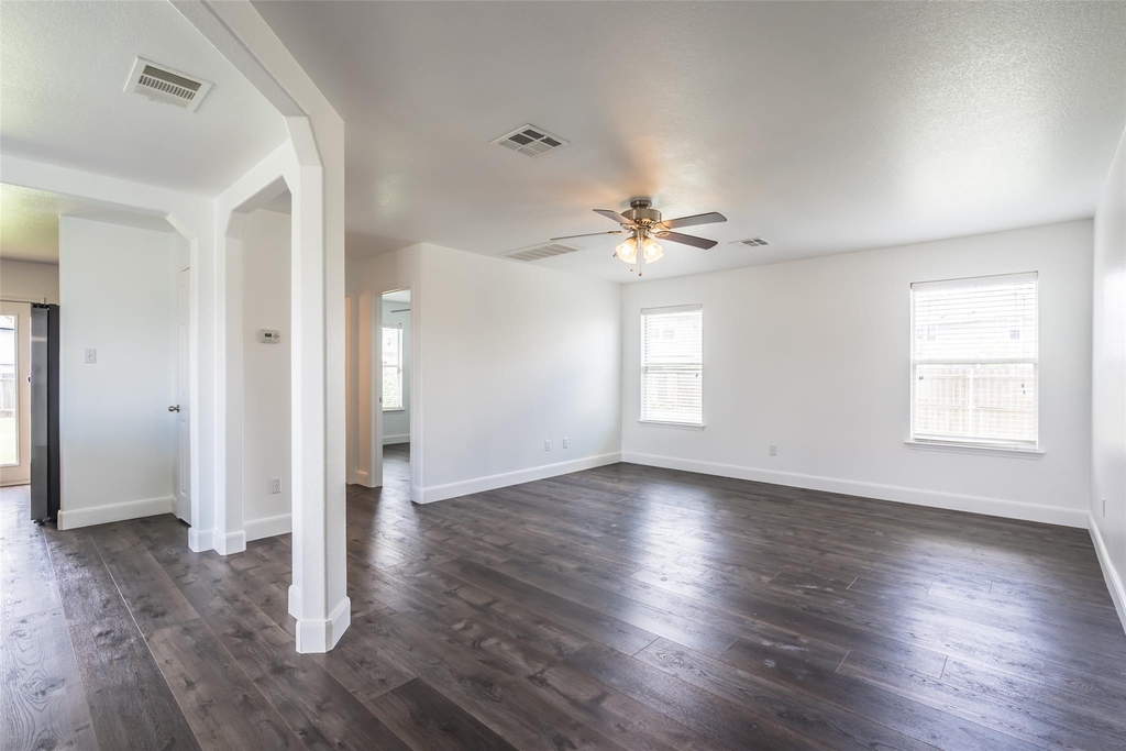 1013 Ranchero Rd - Photo 7