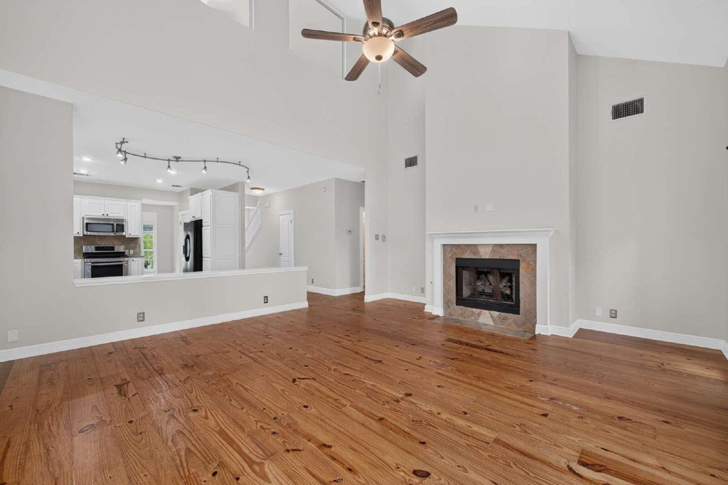 8109 Ganttcrest Dr - Photo 4