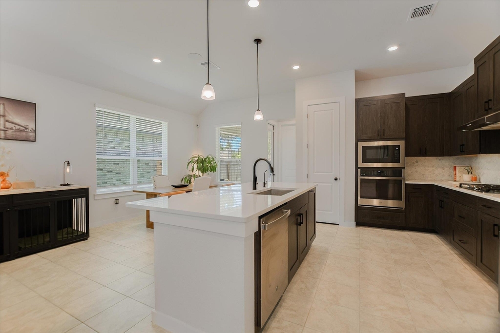 972 Leaning Oak Ln - Photo 5