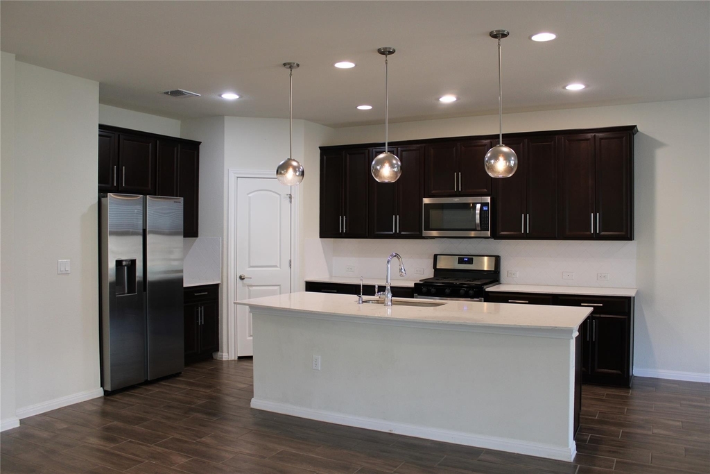 13902 Ilex Dr - Photo 8