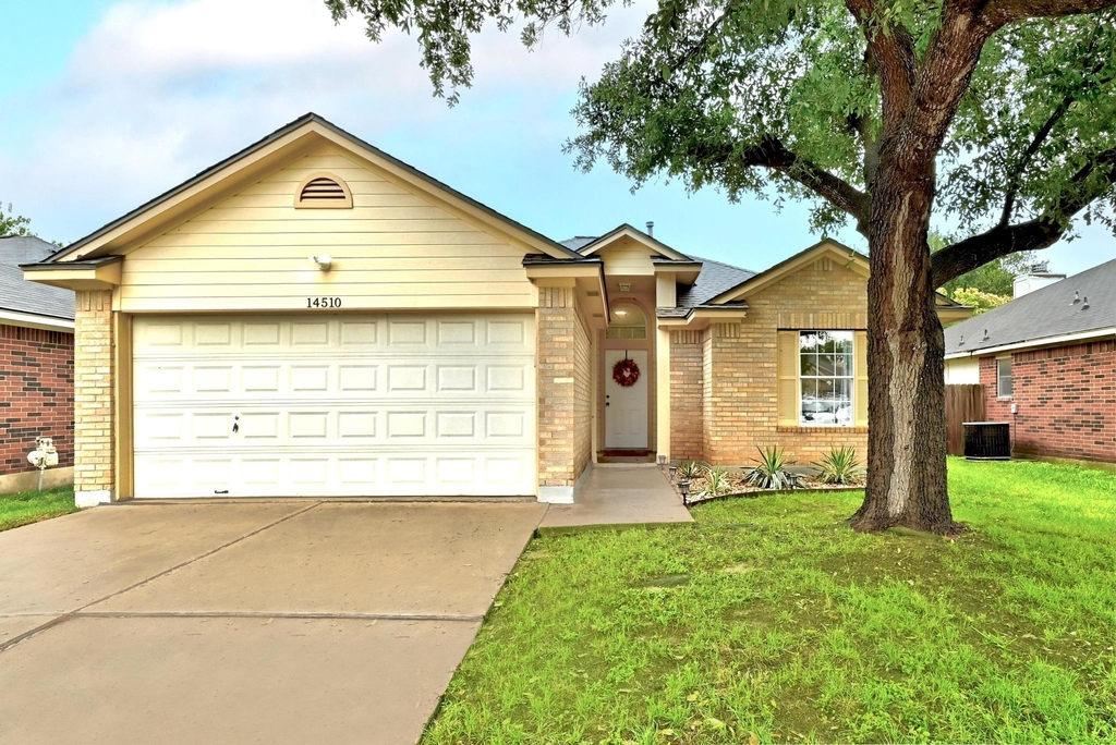 14510 Oliphant St - Photo 0