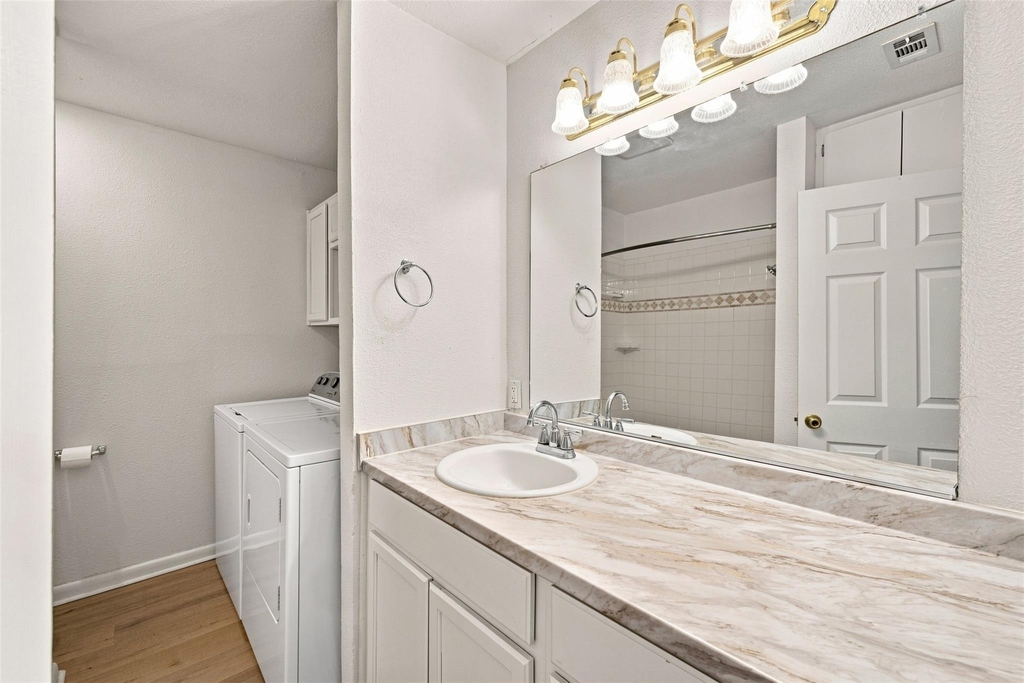 4908 Gladeview Dr - Photo 19