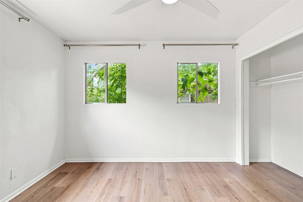 4908 Gladeview Dr - Photo 15