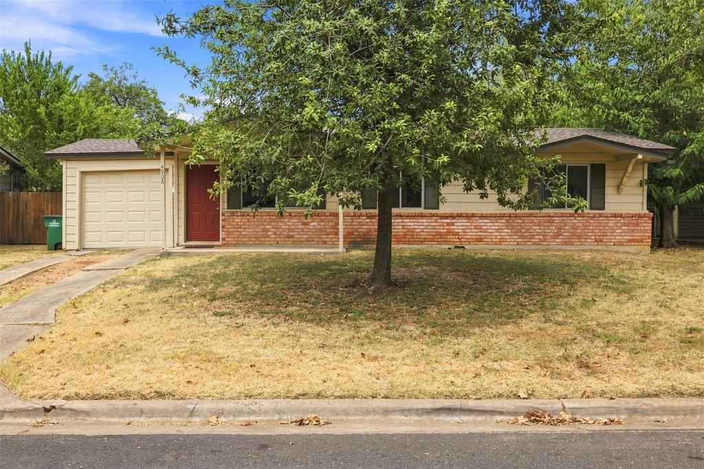 4908 Gladeview Dr - Photo 8