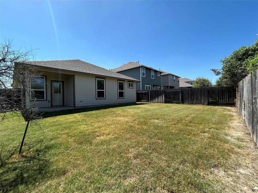 225 San Gabriel River Rd - Photo 1