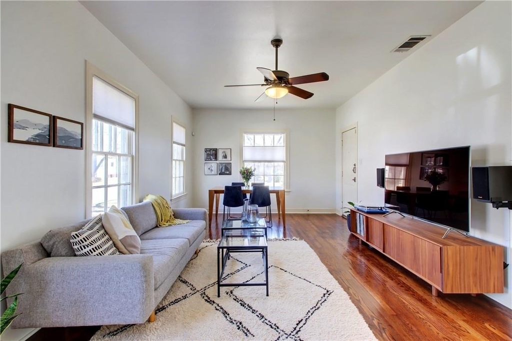 5114 Avenue G Ave - Photo 3