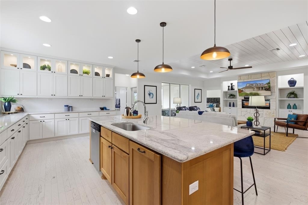 108 Orchard Park Dr - Photo 2
