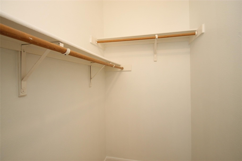 2817 Southampton Way - Photo 10