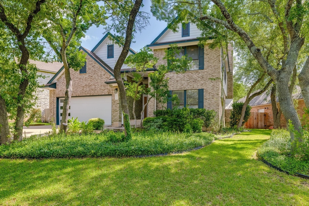 3914 Latimer Dr - Photo 0