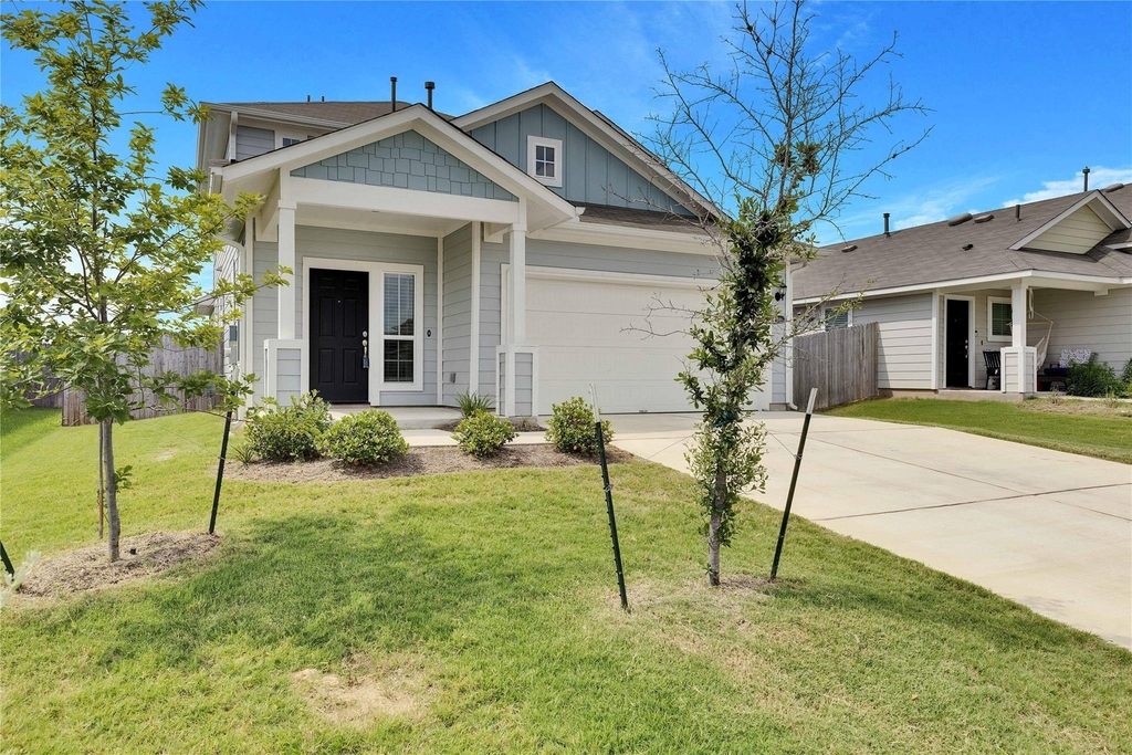 1105 Burin Dr - Photo 2