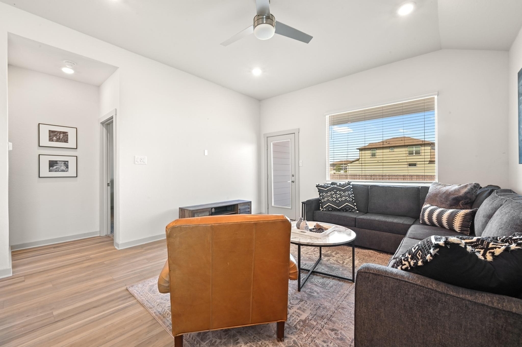 526 Millbrook Blvd - Photo 11
