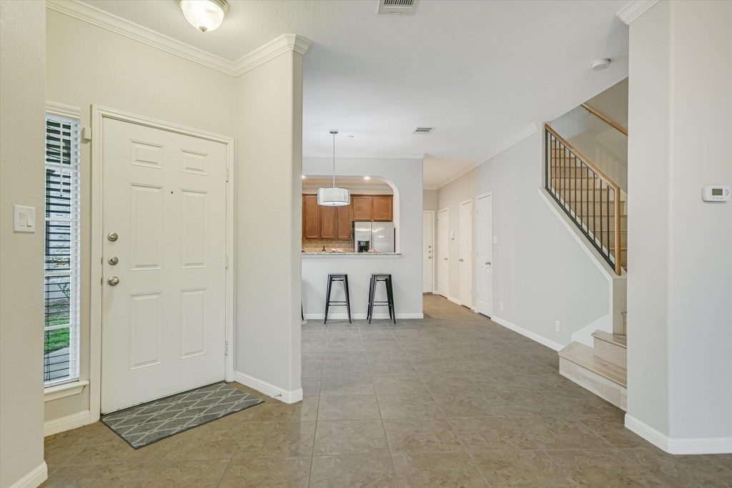1310 W Parmer Ln - Photo 2