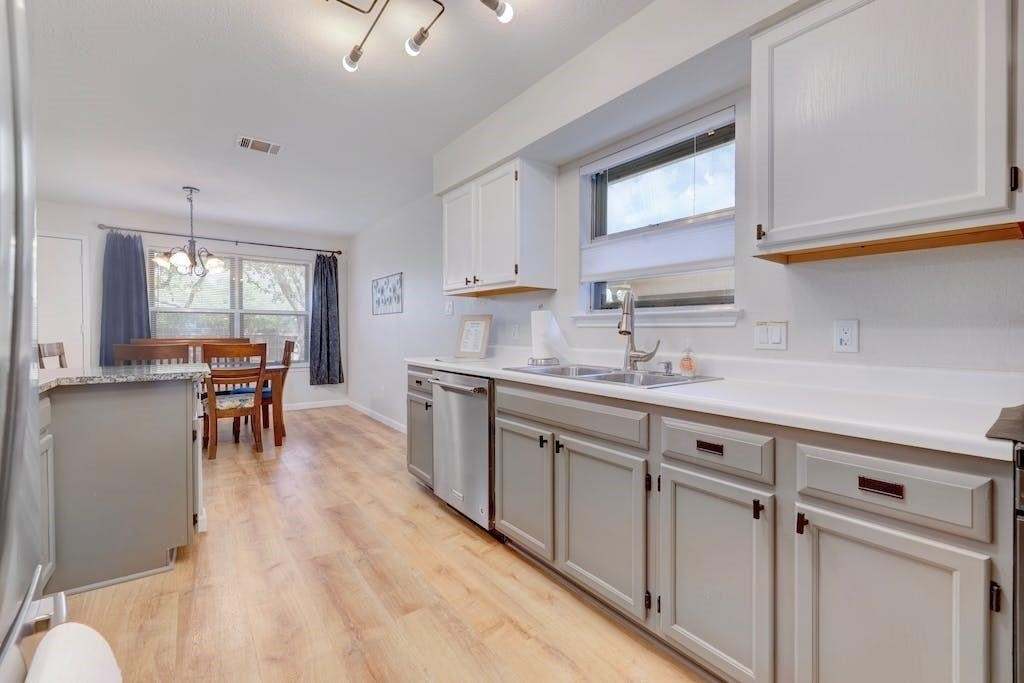1205 Forest Oaks Path - Photo 10