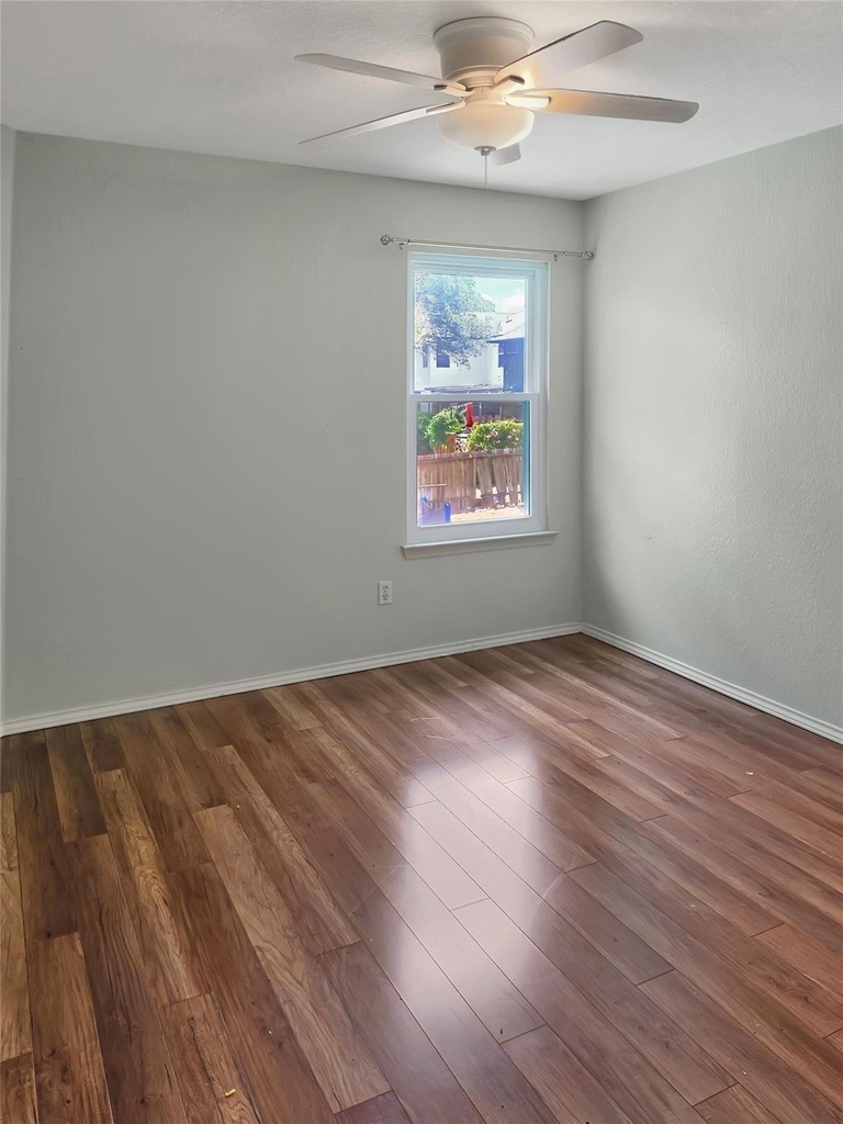 1411 Waldrop Cv - Photo 11