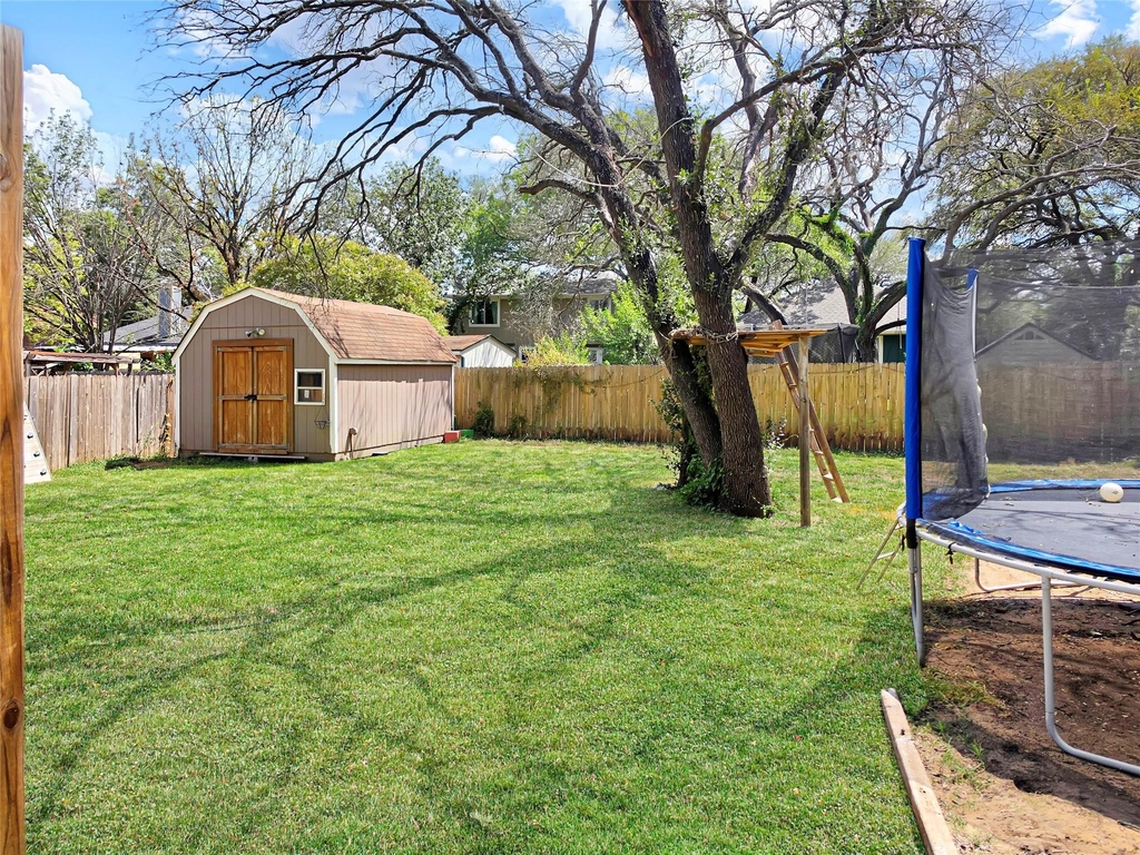 1411 Waldrop Cv - Photo 1