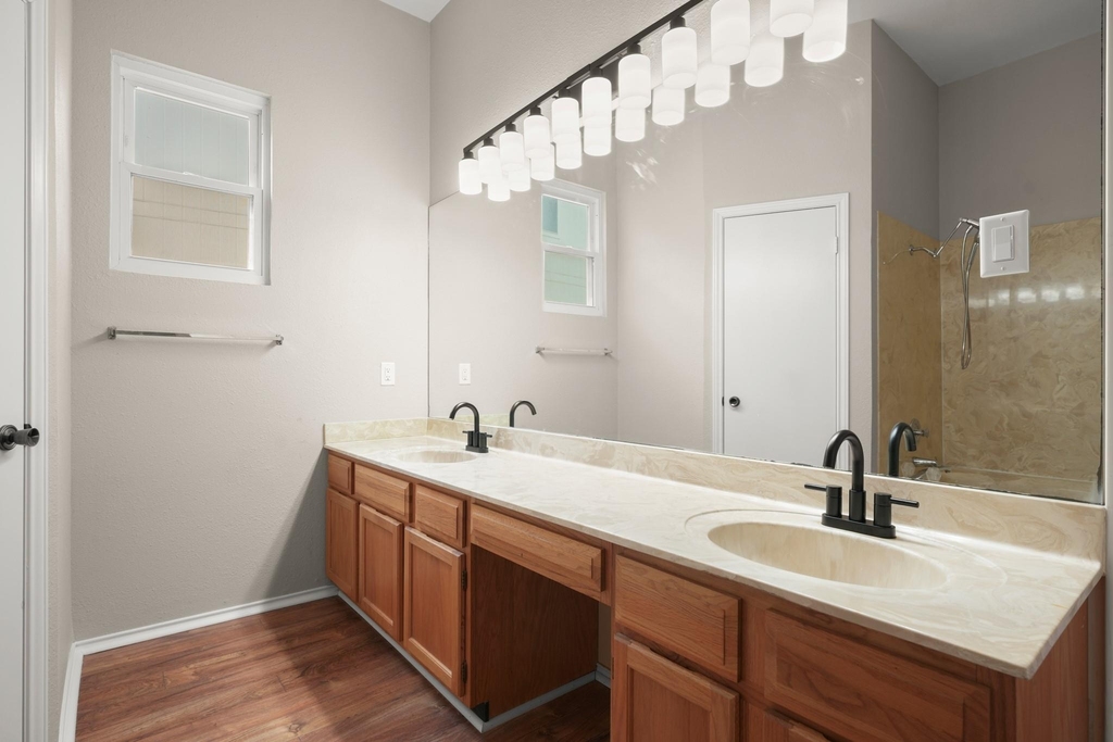 12600 Deer Falls Dr - Photo 11