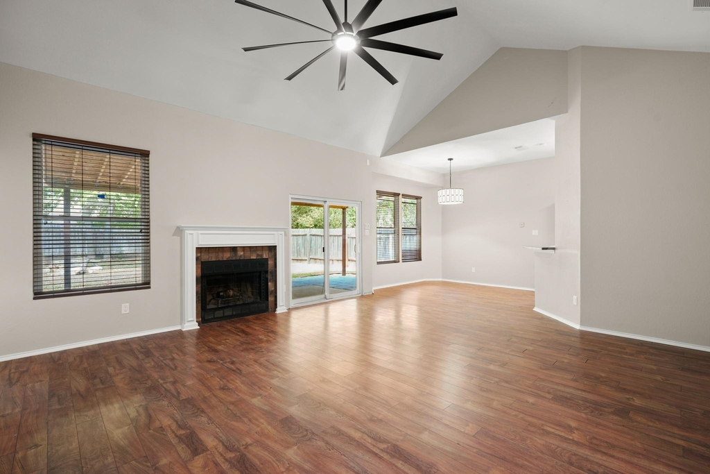 12600 Deer Falls Dr - Photo 2