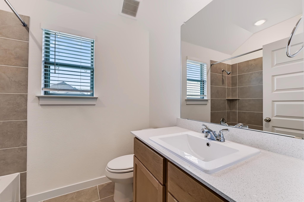 210 Melrose St - Photo 16