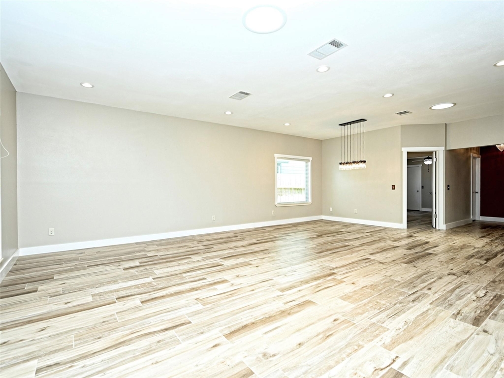 8406 Racine Trl - Photo 4