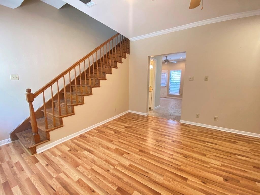 1307 Kinney Ave - Photo 5