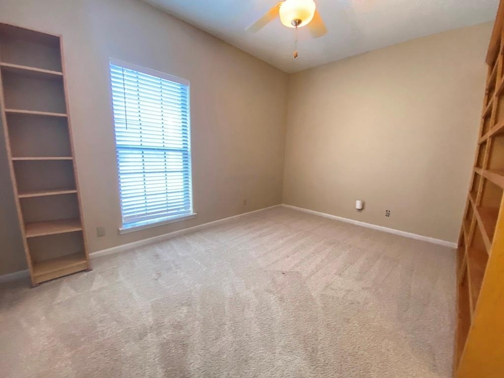 1307 Kinney Ave - Photo 13