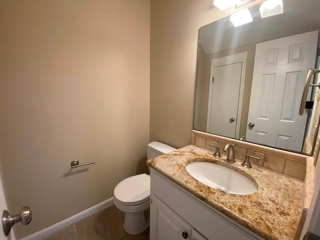1307 Kinney Ave - Photo 6