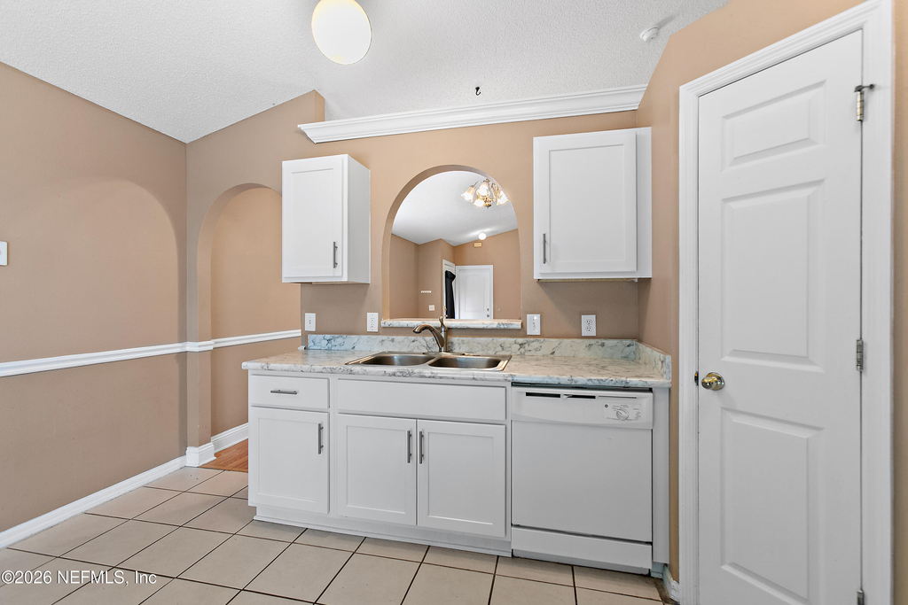 7323 Lawn Tennis Lane - Photo 5