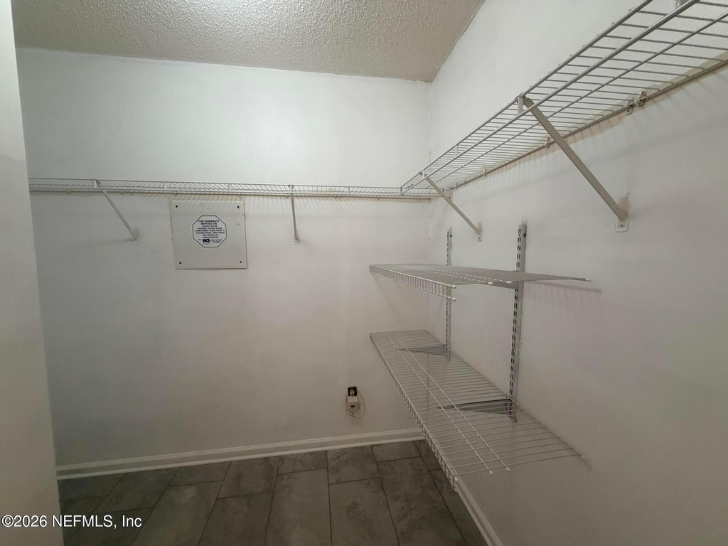 6423 Crimson Leaf Lane - Photo 10