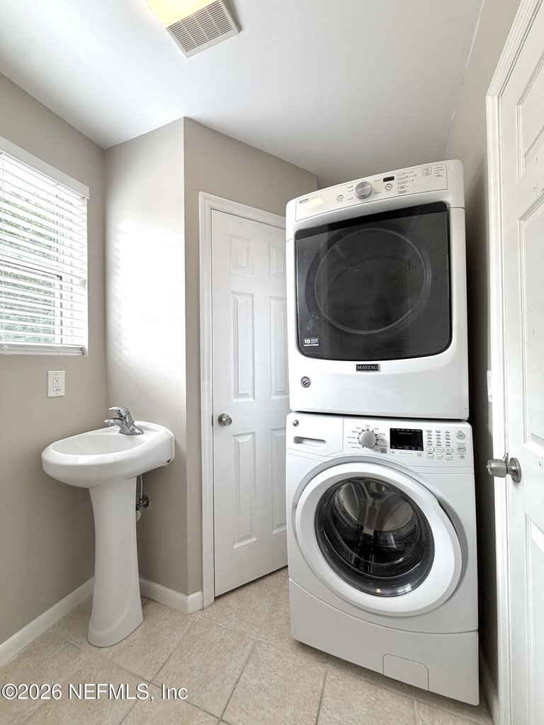 2460 Stein Street - Photo 18