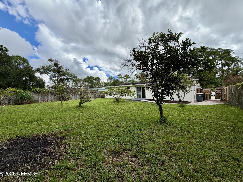 2460 Stein Street - Photo 4