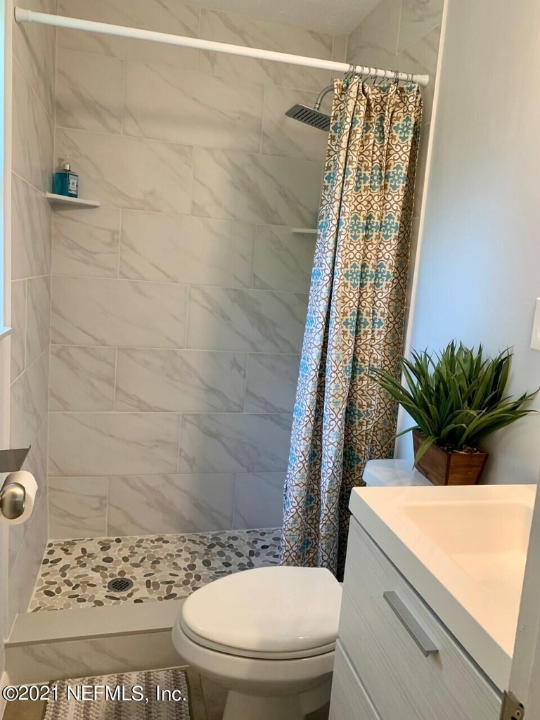 8009 Arble Drive - Photo 3