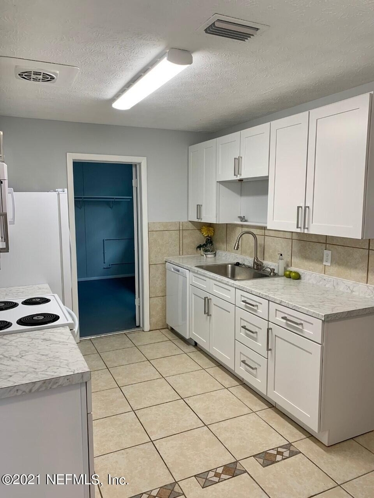8009 Arble Drive - Photo 1