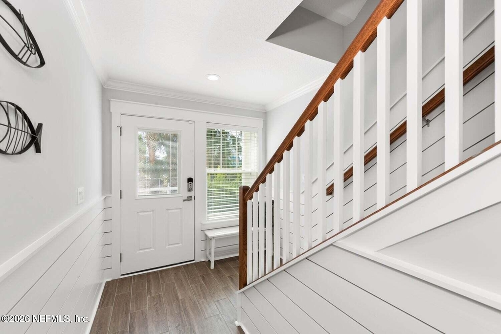 120 11th Avenue S - Photo 3