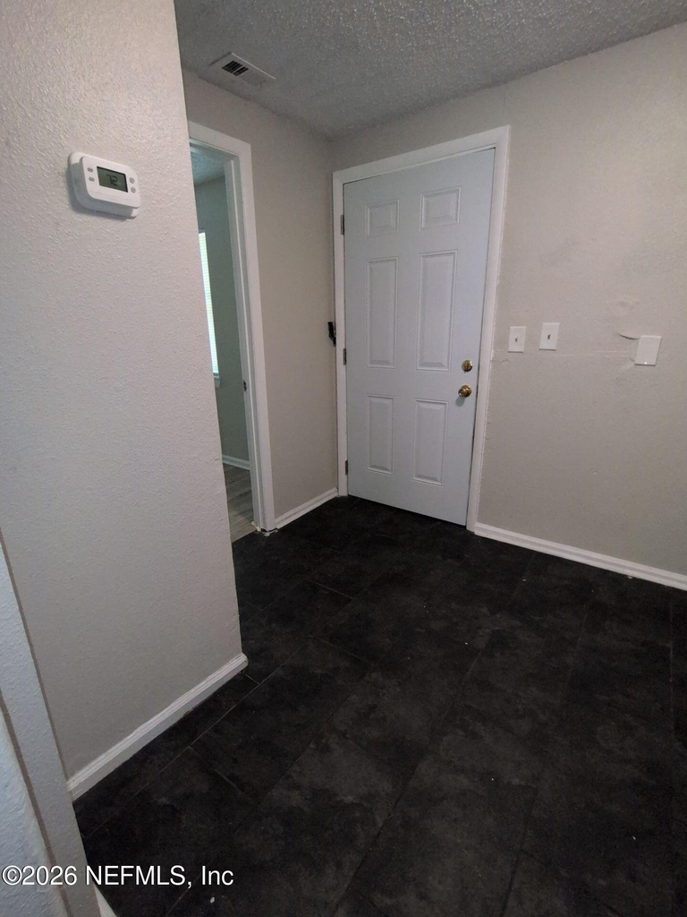 3323 Thomas Street - Photo 8