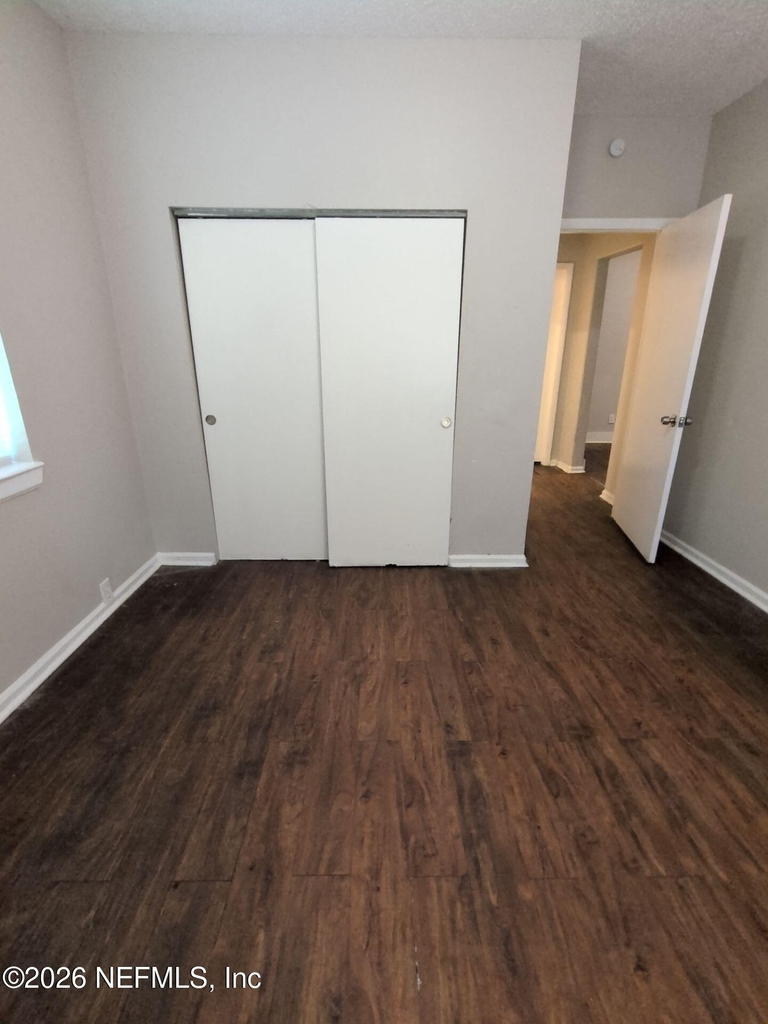 3323 Thomas Street - Photo 4