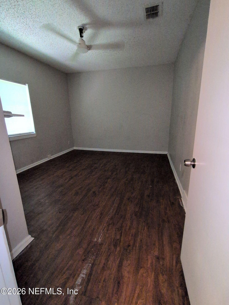 3323 Thomas Street - Photo 6